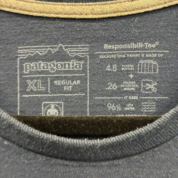 Patagonia Men's XL Responsibili-Tee T Shirt Blue Pocket Graphic Outdoors Hiking - Picture 2 of 5